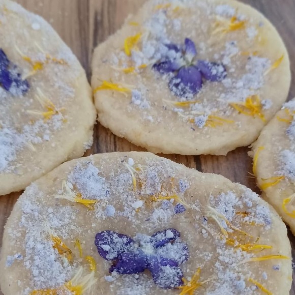 Live the life u always dreamed about filled with your favorite things ❤️ - Picture 6 of 7